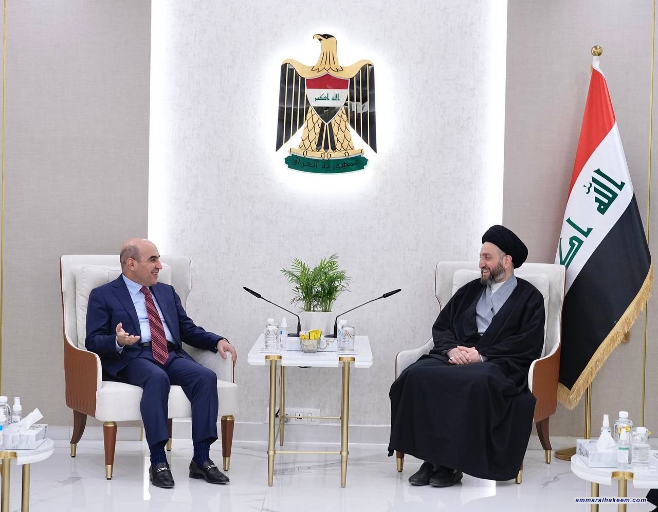 السيد الحكيم يدعو لانشاء مجمعات سكن عصرية وربطها مع العاصمة بطرق سريعة