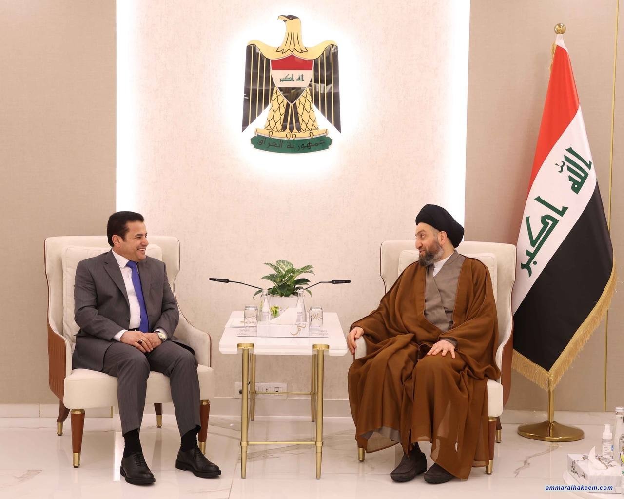 السيد الحكيم يبحث مع مستشار الأمن الوطني قاسم الاعرجي تطورات المشهد السياسي والامني ويشدد على الحفاظ على المنحزات