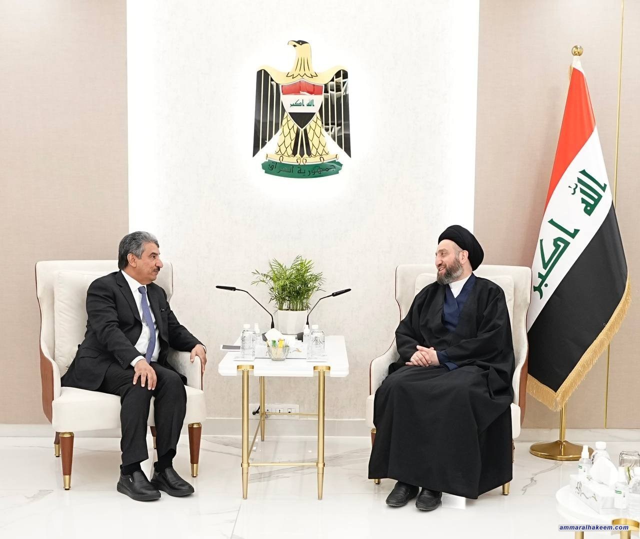 Sayyid Al-Hakeem discusses Iraqi-Kuwaiti bilateral ties with Assistant Minister of Kuwaiti Foreign Affairs