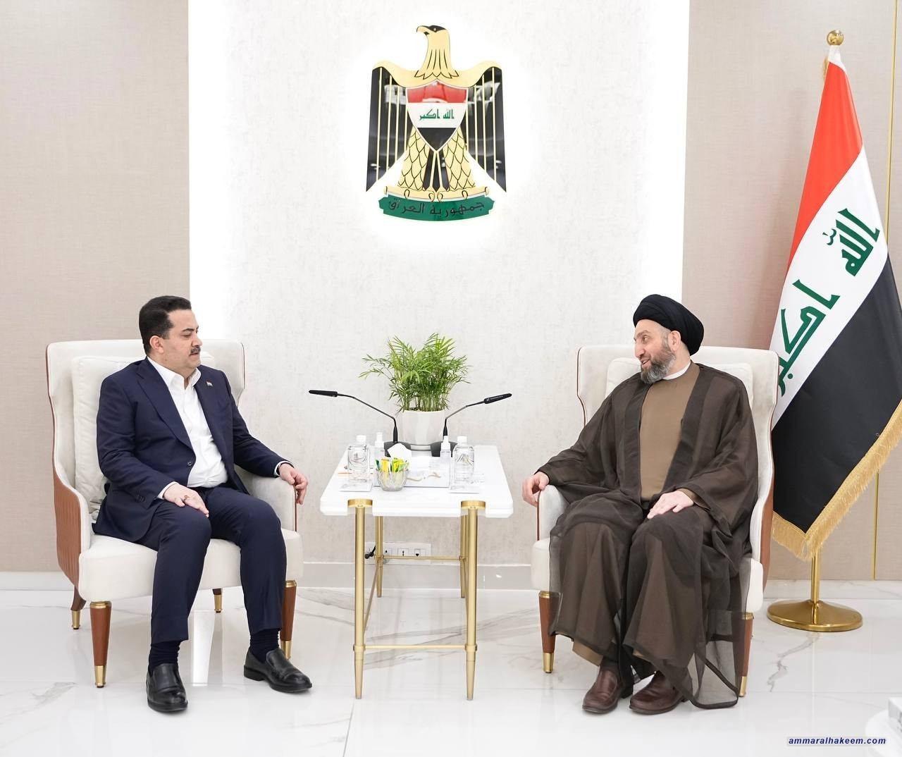 Sayyid Al-Hakeem receives Prime Minister Al-Sudani, renews government support to fight corruption, provide services