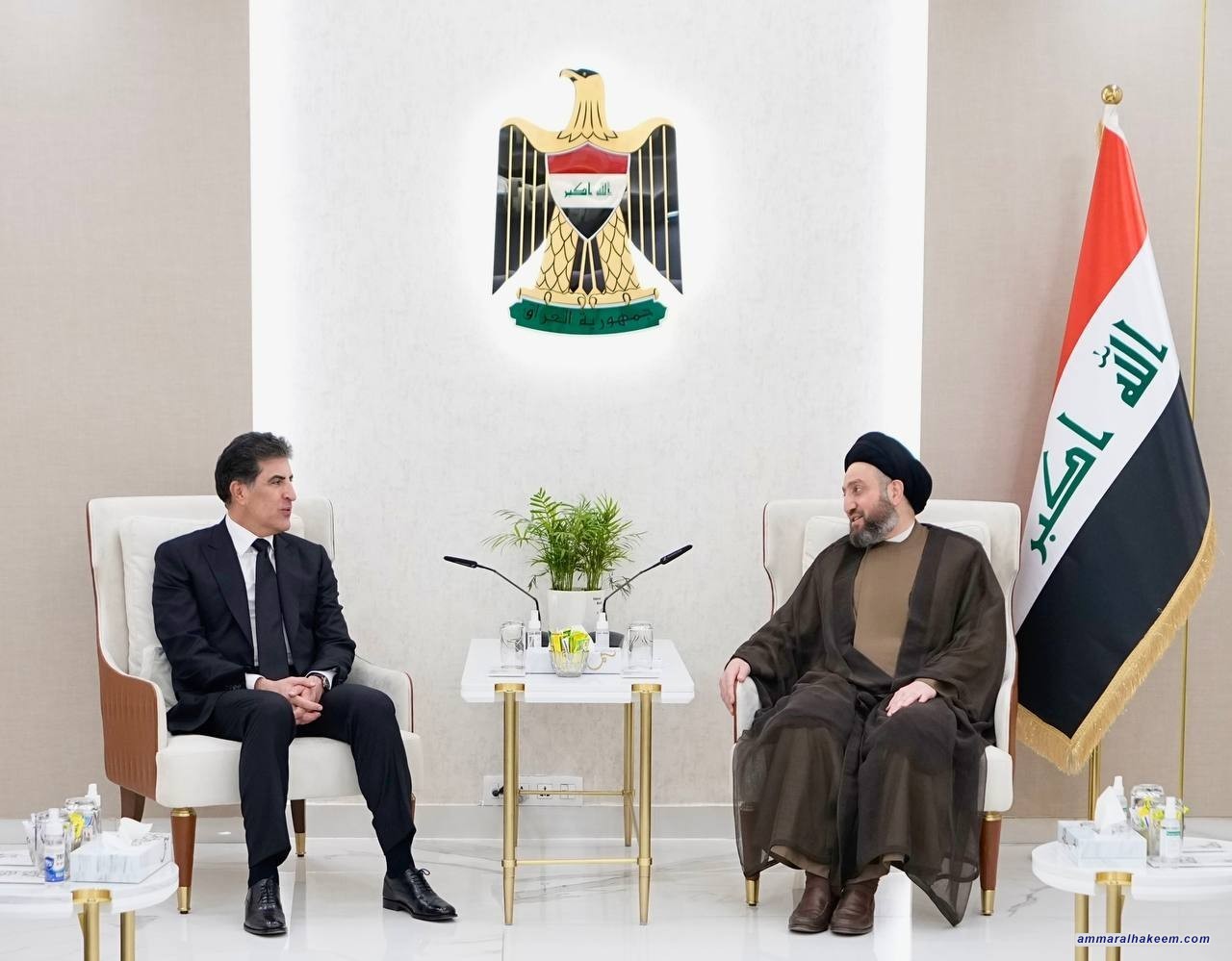 سەماحەتی حەكیم پێشوازی لە نێچڕڤان بارزانی كرد و دووپاتی كردەوە كە حكومەت چانسی سەركەوتنی هەیە