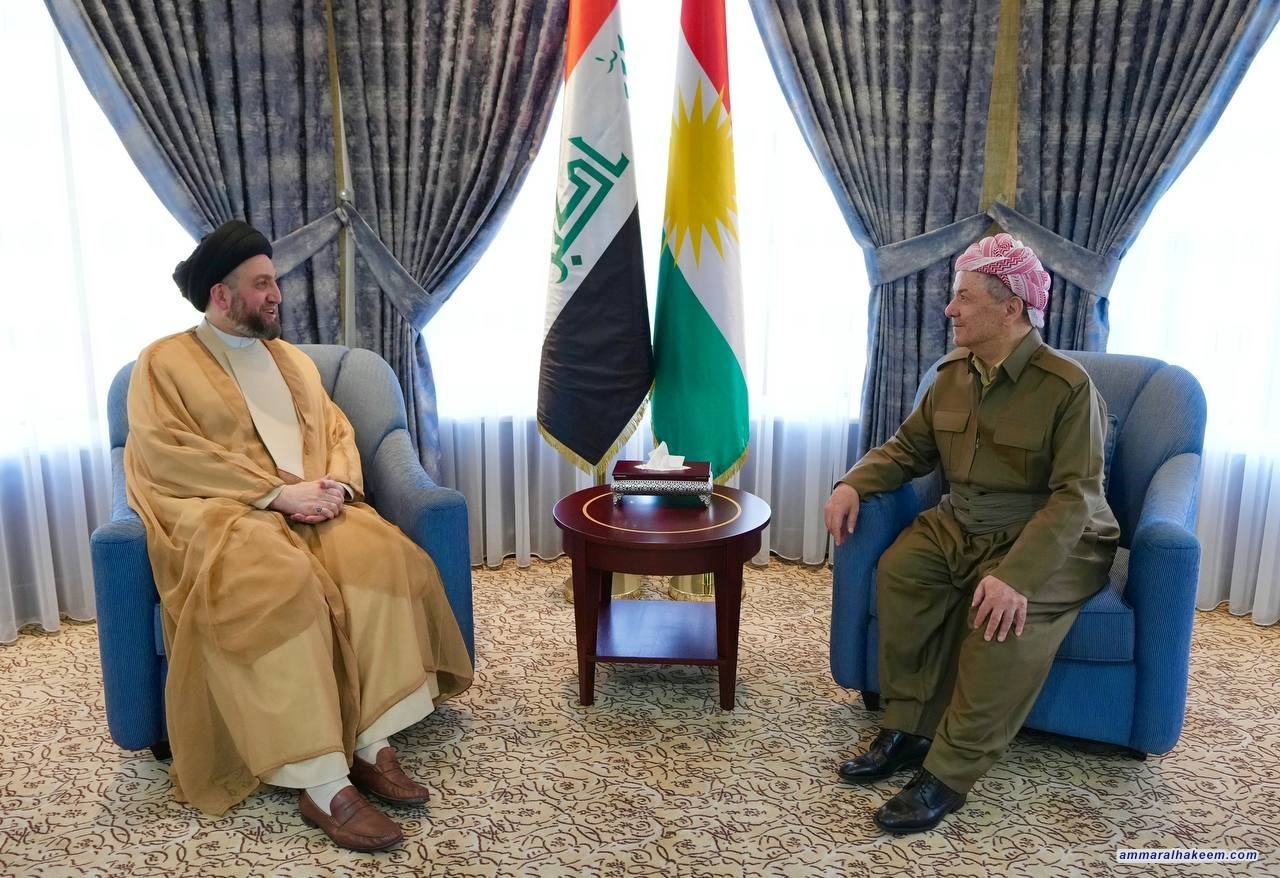 سەماحەتی حەكیم چاوی بە مەسعود بارزانی دەكەوێت و بەیەكەوە دۆخی سیاسی تاوتوێ دەكەن