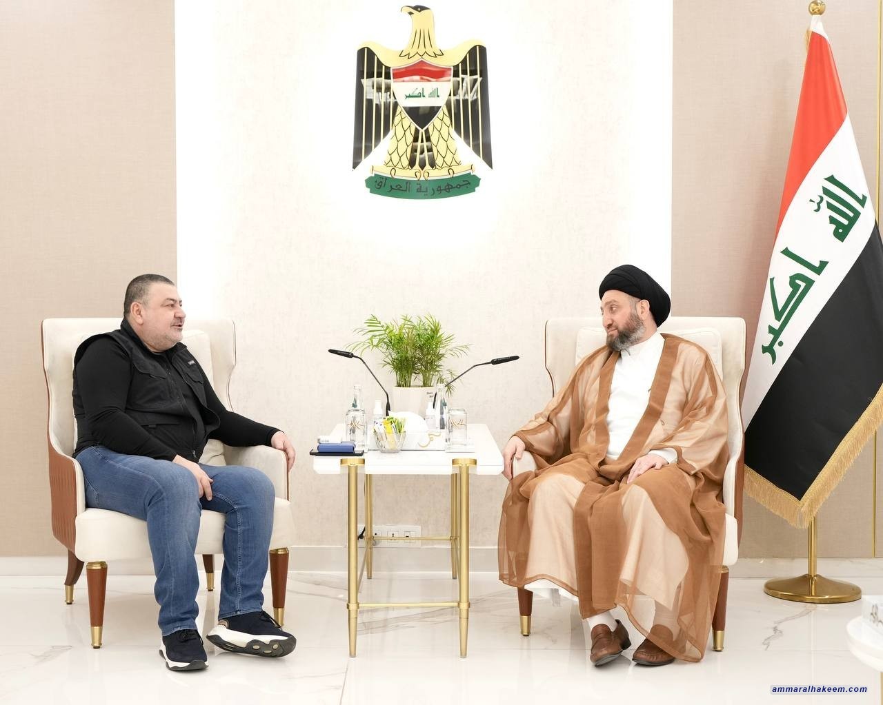 سەماحەتی حەكیم چاوی بە ئاراس حەبیب دەكەوێت و چەخت لەسەر بەردەوامی سەقامگیری عێراق دەكات