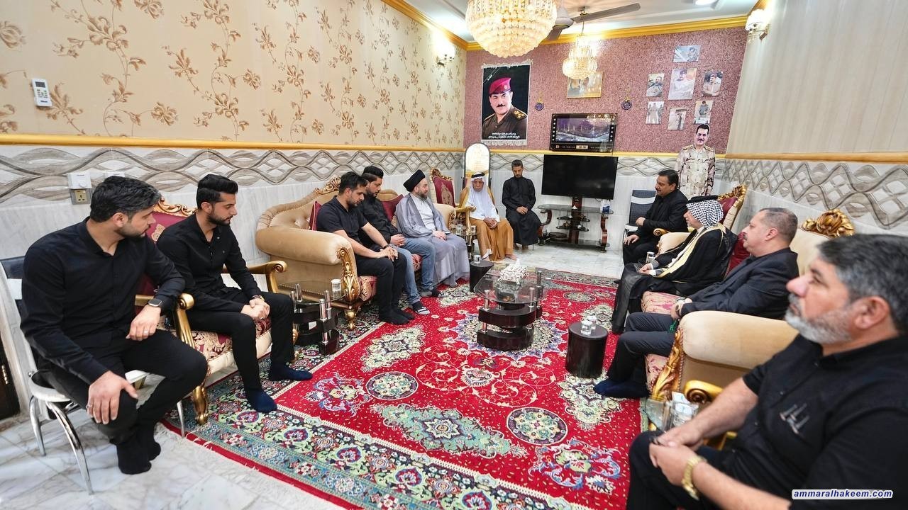 السيد الحكيم يلتقي عائلة الشهيد علي جميل الحلفي