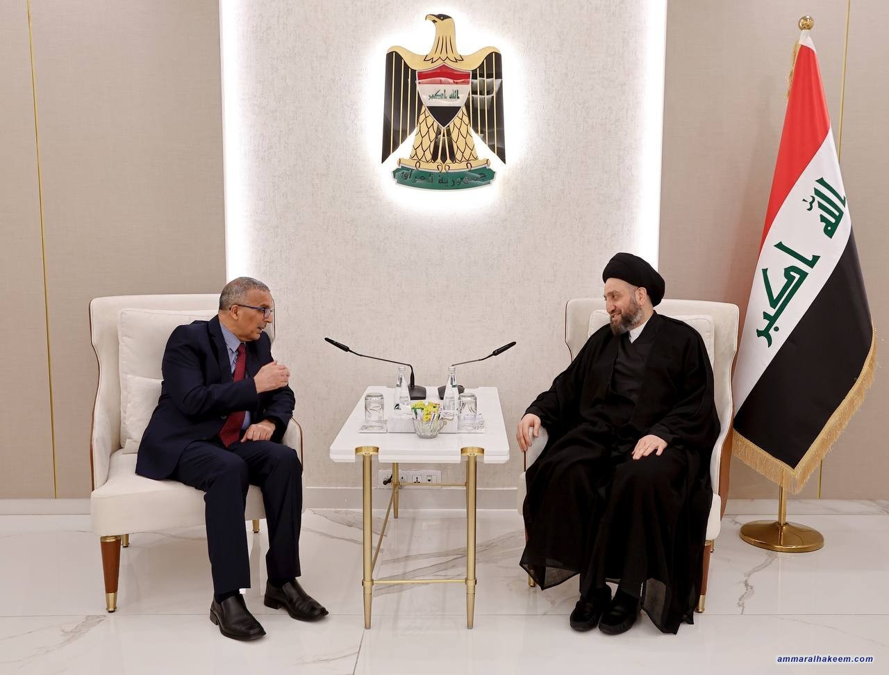 لە دیداری بالیۆزی جەزائیری سەماحەتی حەكیم داوای كاراكردنی لیژنە و ڕێكەوتنە هاوبەشەكانی نێوان هەردوو وڵاتی كرد