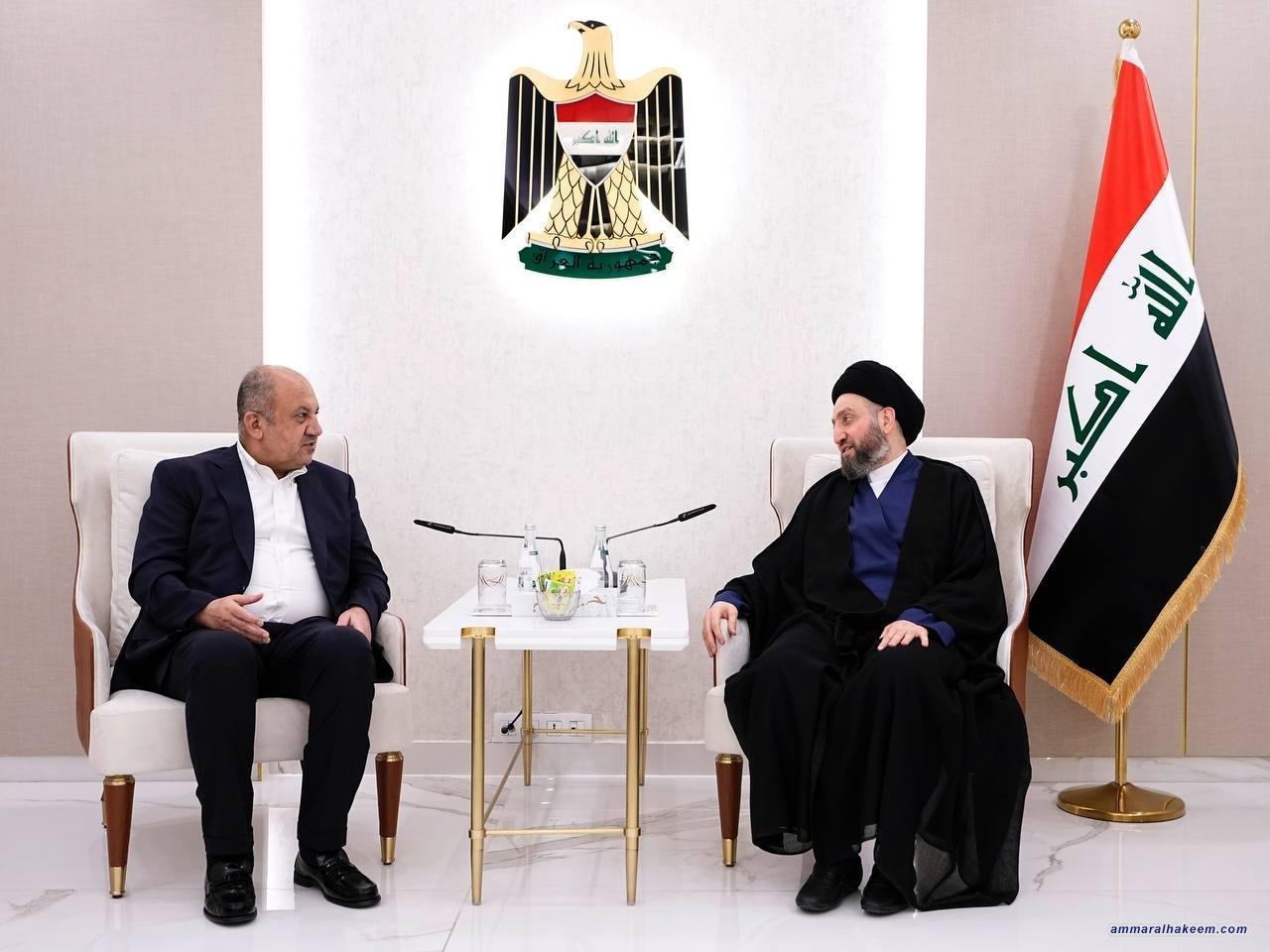 سەماحەتی حەكیم پێشخستنی سیستەمی بەرگری و  پشت بەستن بە چەك و سیستەمی تازە دووپات دەكاتەوە