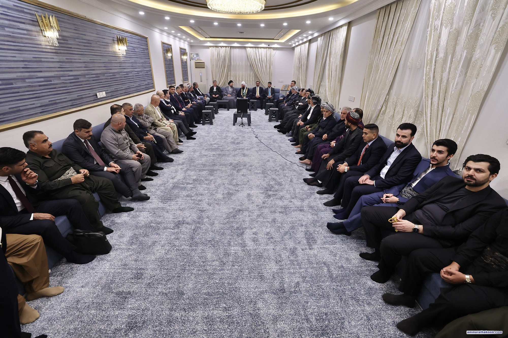 السيد الحكيم.. تاريخ العراق كفيل بصناعة غد مشرق له