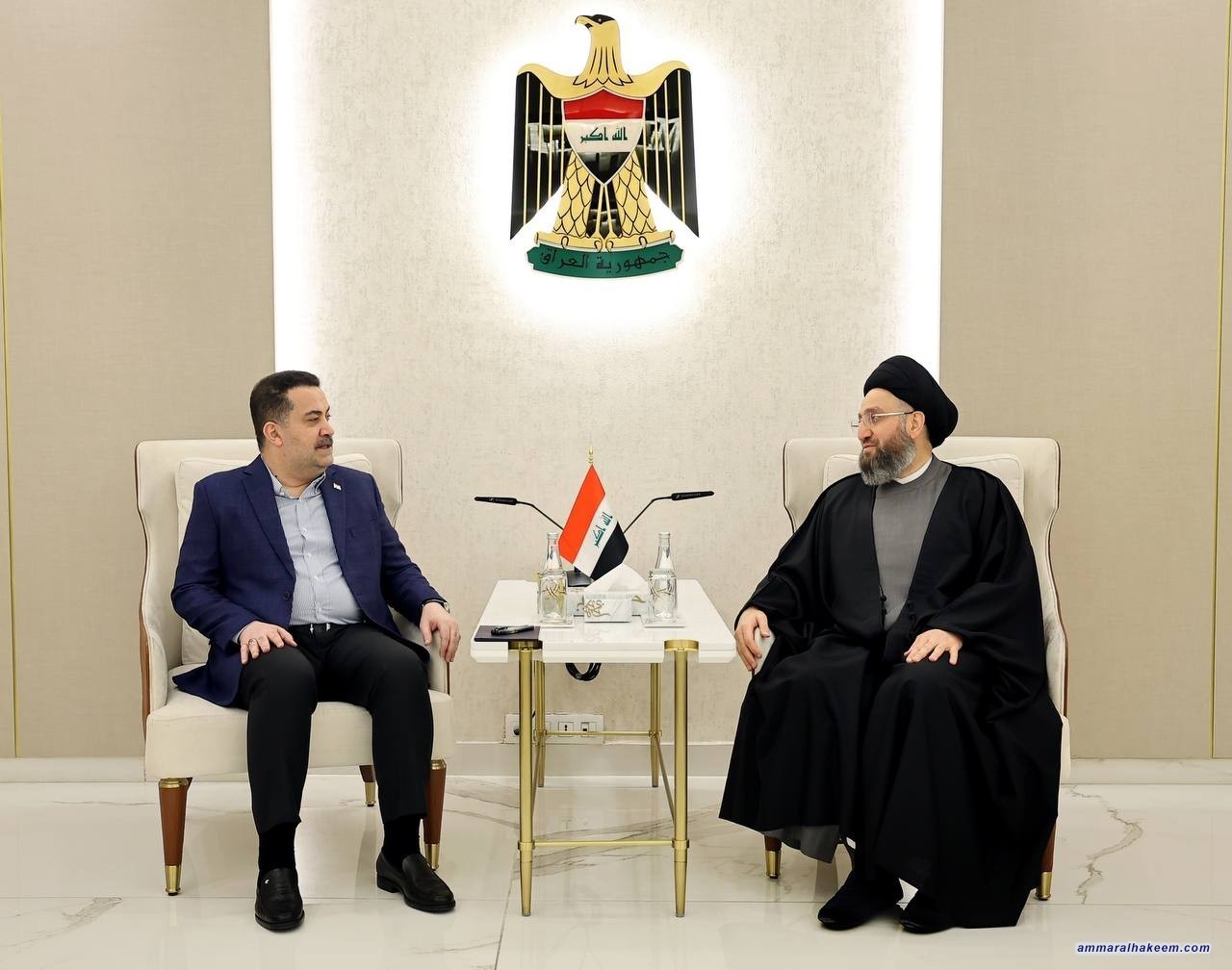 السيد الحكيم يستقبل دولة رئيس مجلس الوزراء ويبحثان مستجدات الأوضاع السياسية والخدمية