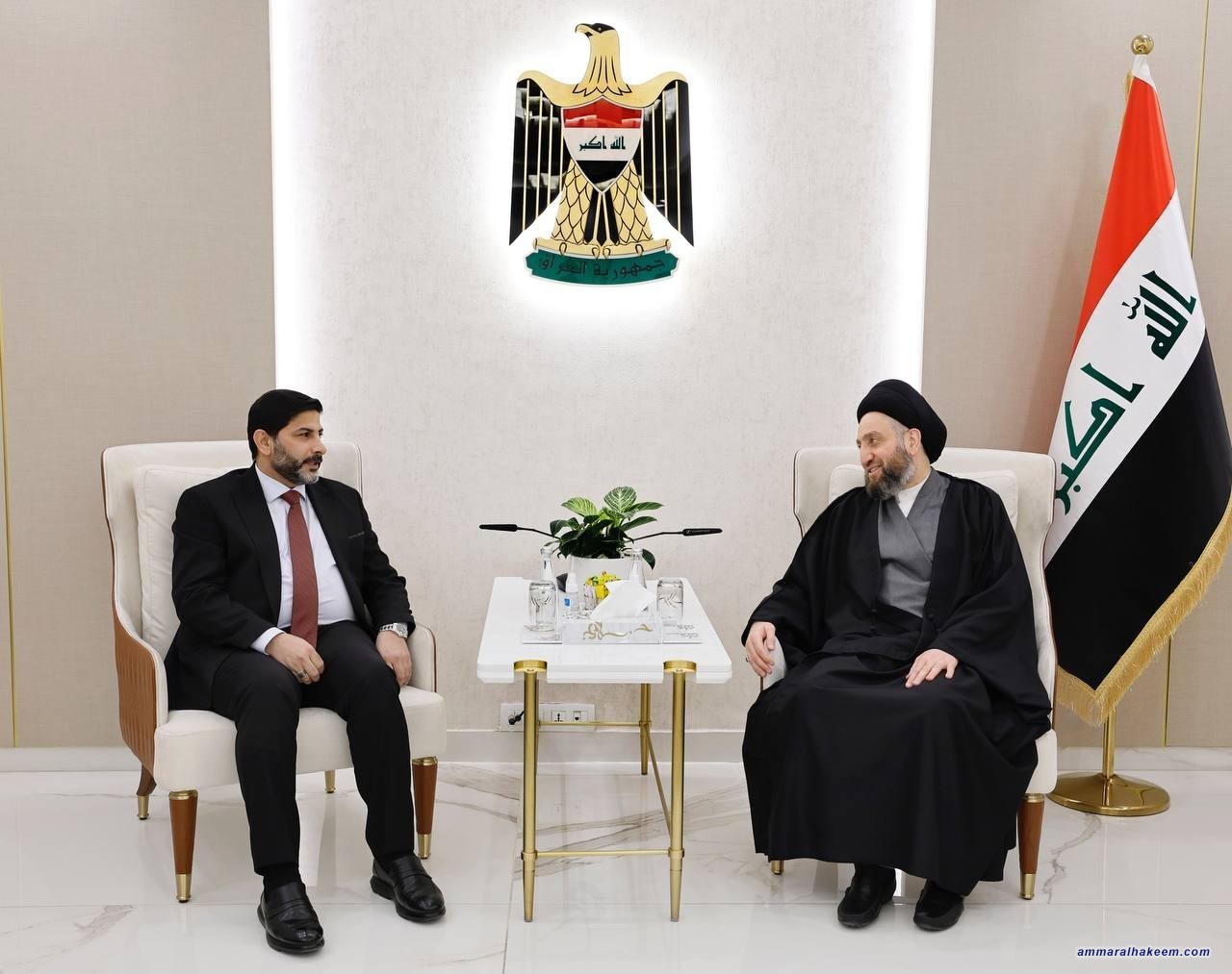 Sayyid Al-Hakeem meets Al-Da’wa interior management delegation, discusses political landscape updates