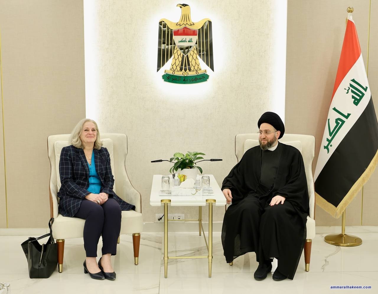 During his meeting with the American ambassador, Mr. Hakim calls for the success of the Sudanese President's visit to Washington.