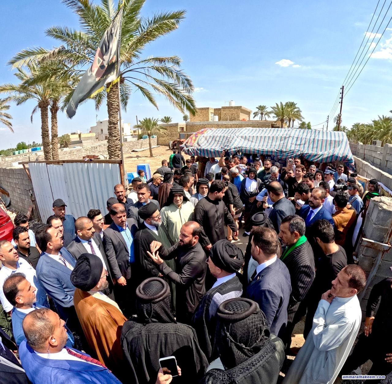 السيد الحكيم يدعو لتعريف الاجيال الحالية والقادمة بتضحيات الشعب العراقي في مواجهة الدكتاتورية