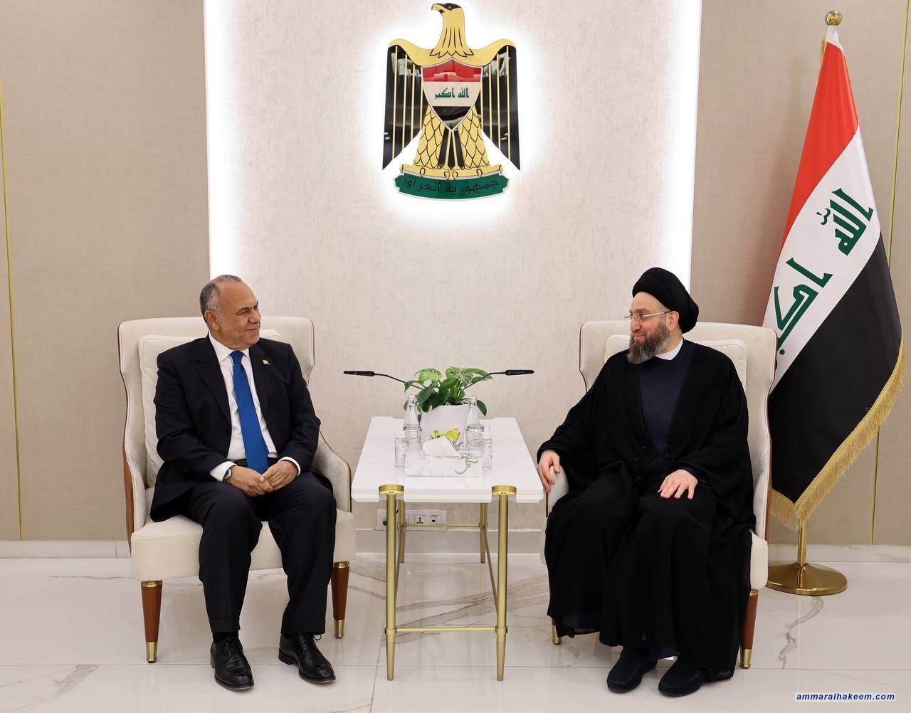 السيد الحكيم .. الاستقرار الحالي في العراق يمثل ارضية مناسبة للاستثمار