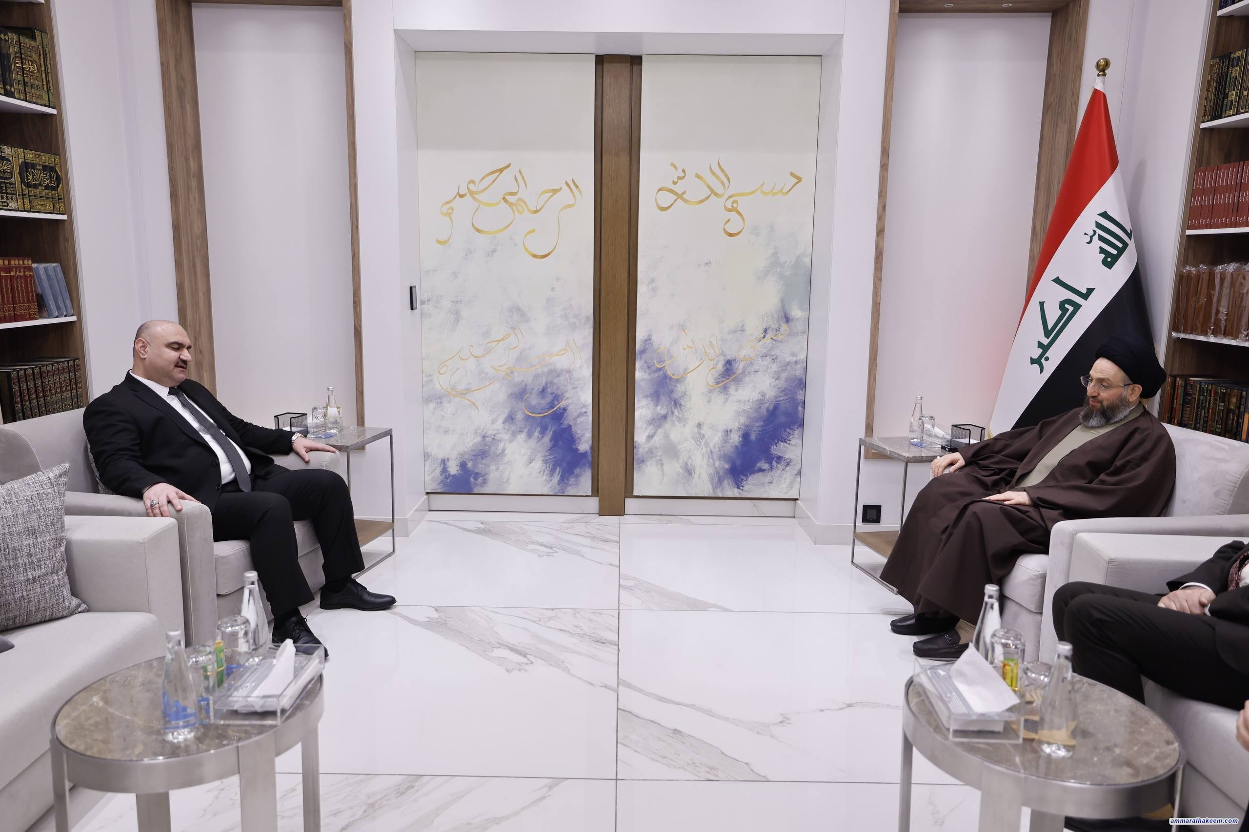 Sayyid Al-Hakeem Meets Turkmen Front  Head, Affirms Preserving Component Representation Importance, Management Importance, Describes Kirkuk Miniature Iraq