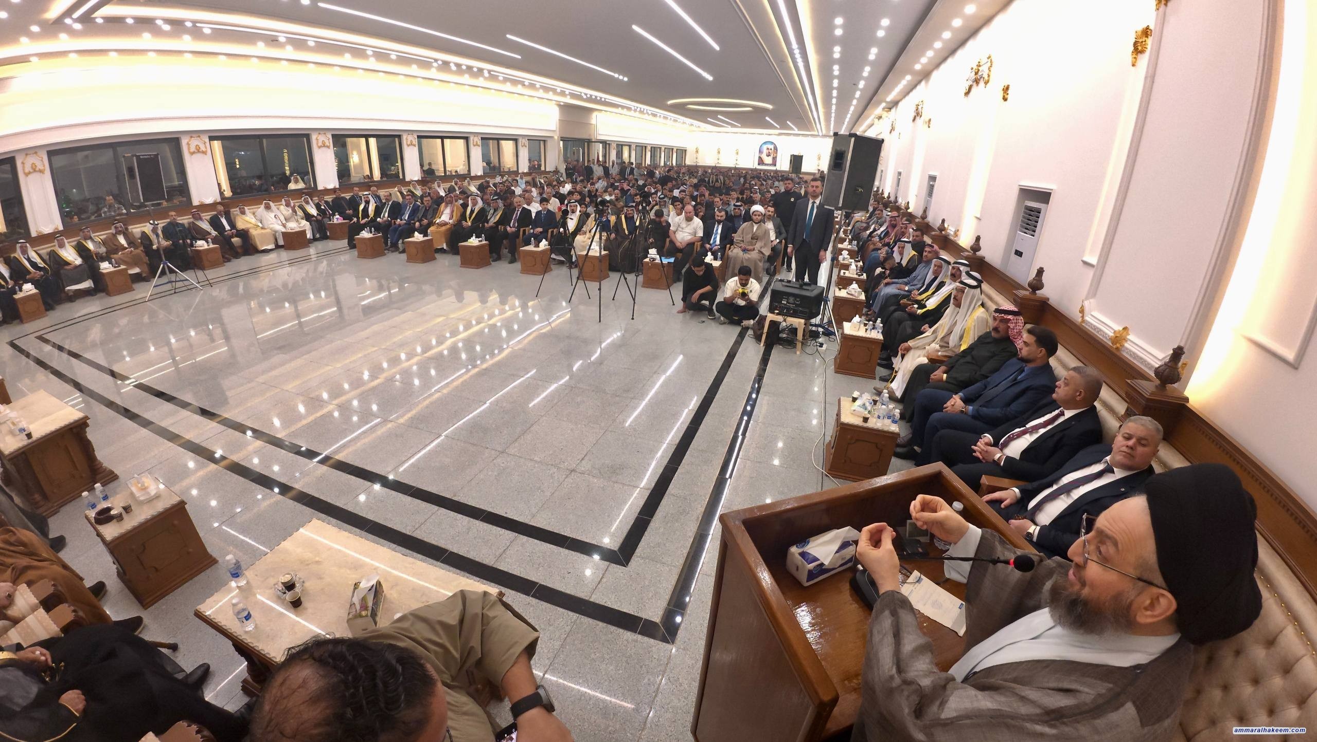 Sayyid Al-Hakeem Meets Tribal Sheiks, Dignitaries from Bani Tamim, Al-Taji, Northern Baghdad: Sectarianism Is Political, Not Social