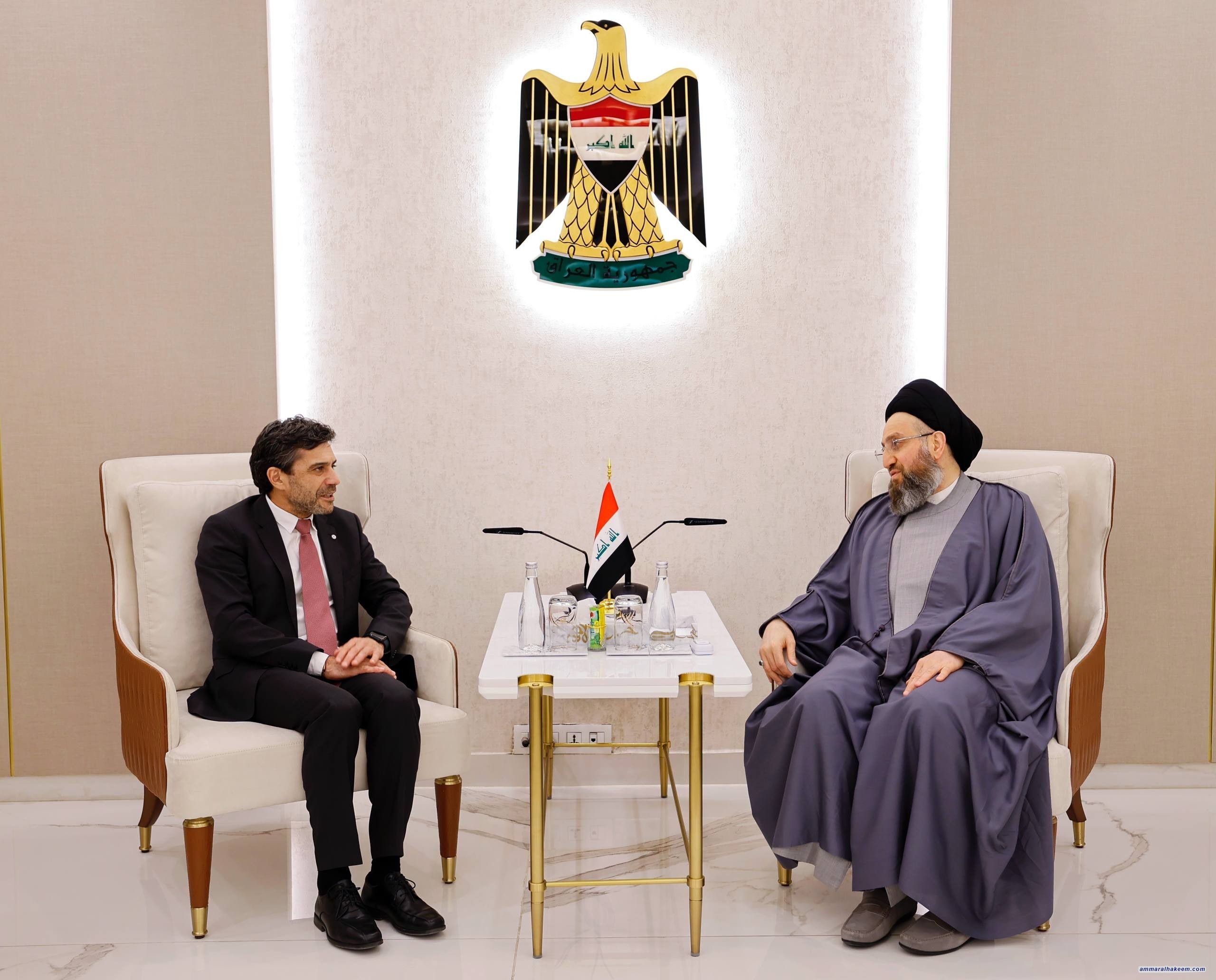 Sayyid Al-Hakeem Receives Red Cross Delegation Lead, Affirms Supporting Iraqi Institutions Importance, Consolidating Stability, Democracy