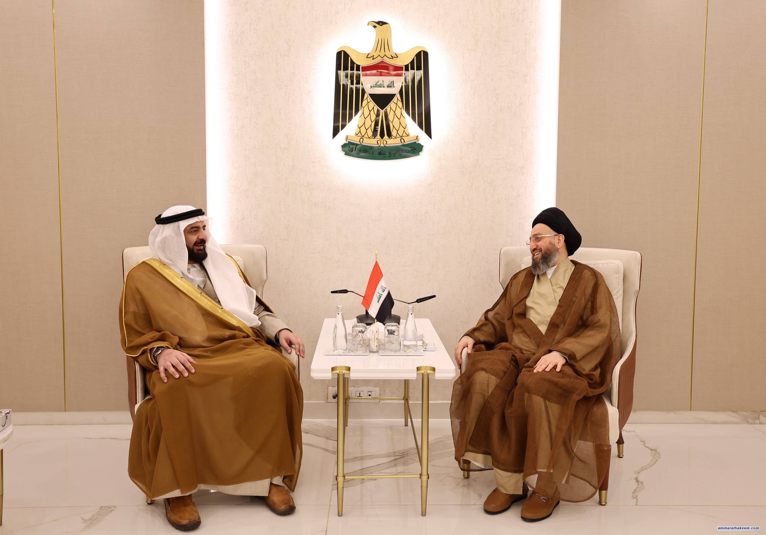 السيد الحكيم يلتقي الشيخ عبد الله الحميدي الجربا ويؤكد أهمية إدامة العلاقات العشائرية وتعزيز اللحمة المجتمعية