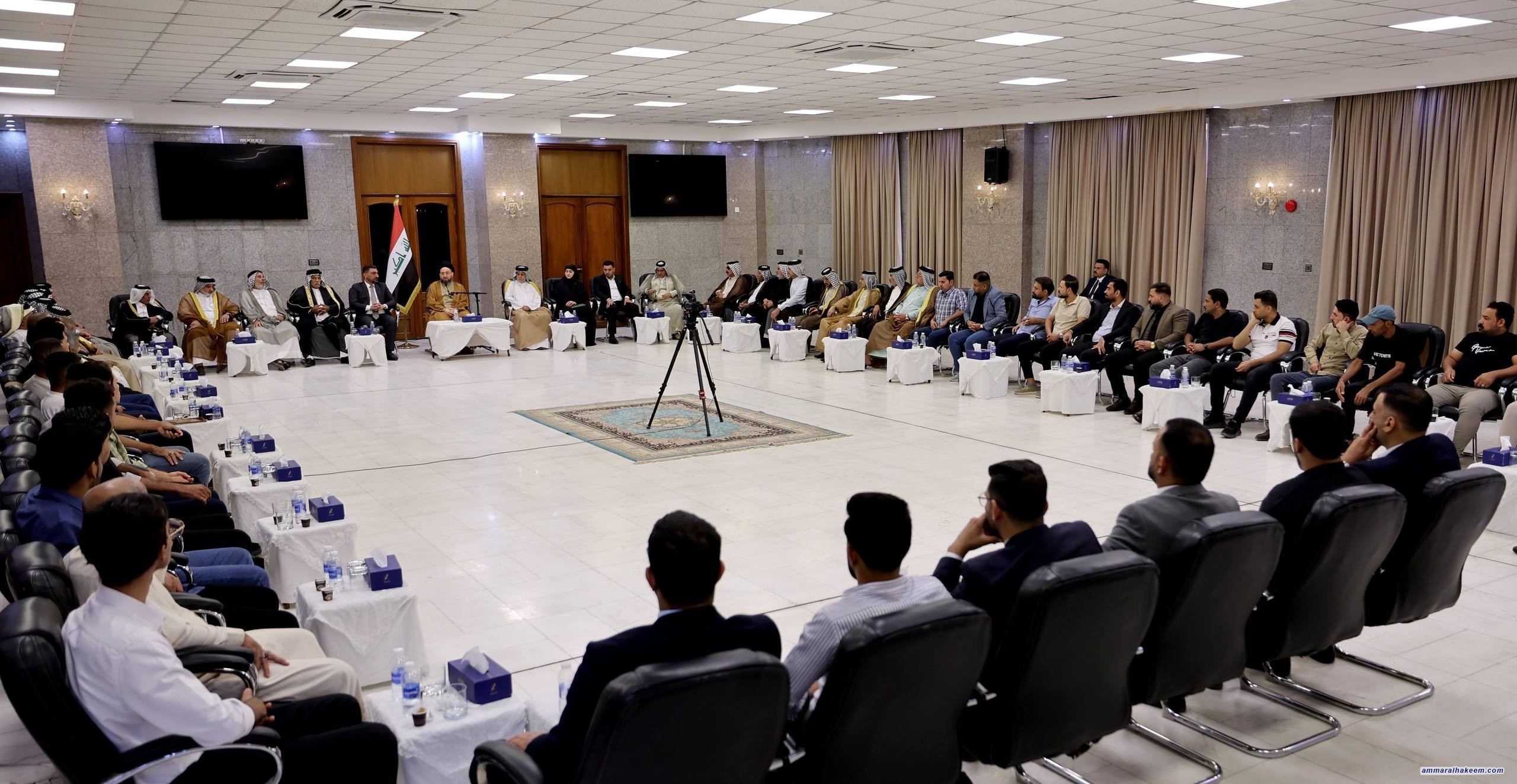 Sayyid Al-Hakeem Meets A’mir Tribe Sheikhs, Dignitaries, Stresses Electoral Participation, Stability Safeguard