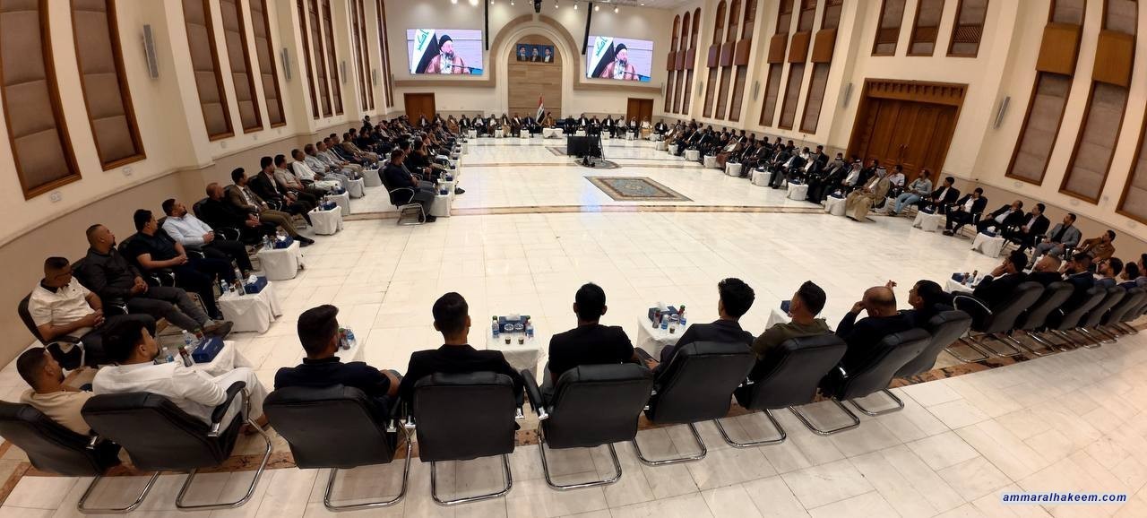 في لقائه شيوخ ووجهاء المثنى.. السيد الحكيم يدعو إلى مشاركة انتخابية مسؤولة ويشدد على منهج الوسطية