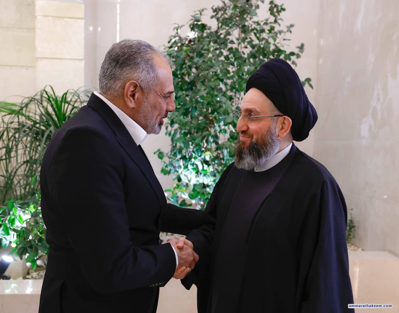 سەید حەكیم پێشوازی لە جێگری یەكەمی سەرۆكی ئەنجومەنی نوێنەران كرد و رۆڵی تەشریعی و شایستە دەستوورییەكان تاوتوێ كران