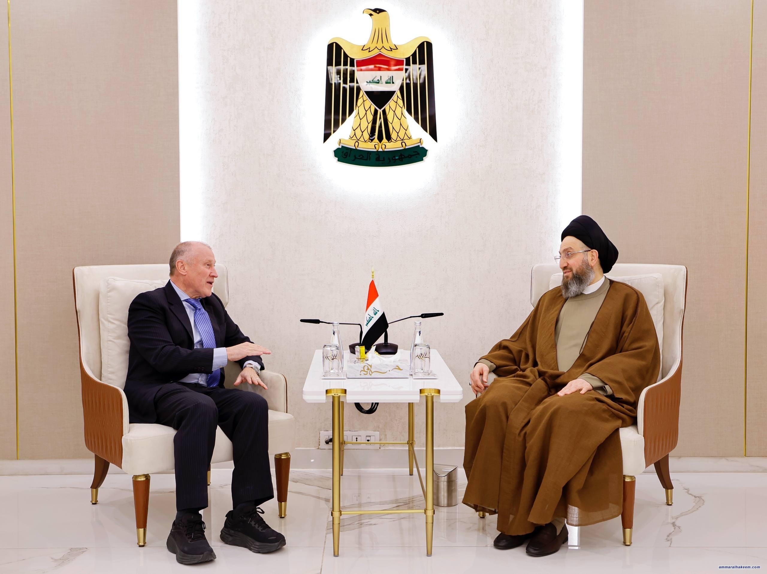 السيد الحكيم يستقبل السفير الأسترالي ويبحثان العلاقات الثنائية وتطورات المشهد السياسي والاقتصادي