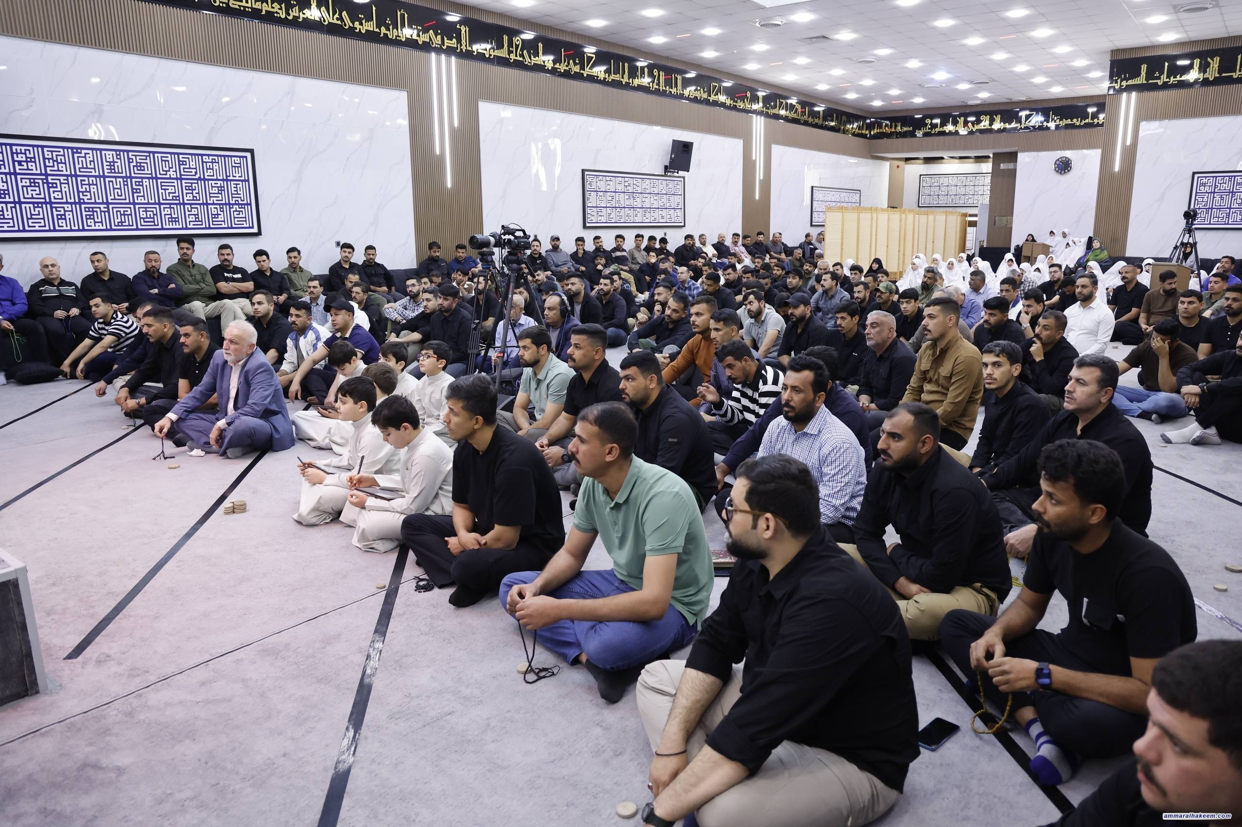 Sayyid Al-Hakeem: Knowledge, Asceticism, Noble Character, Goodness Keys to Continuing Prayer Right Epistle on Rights Explanation