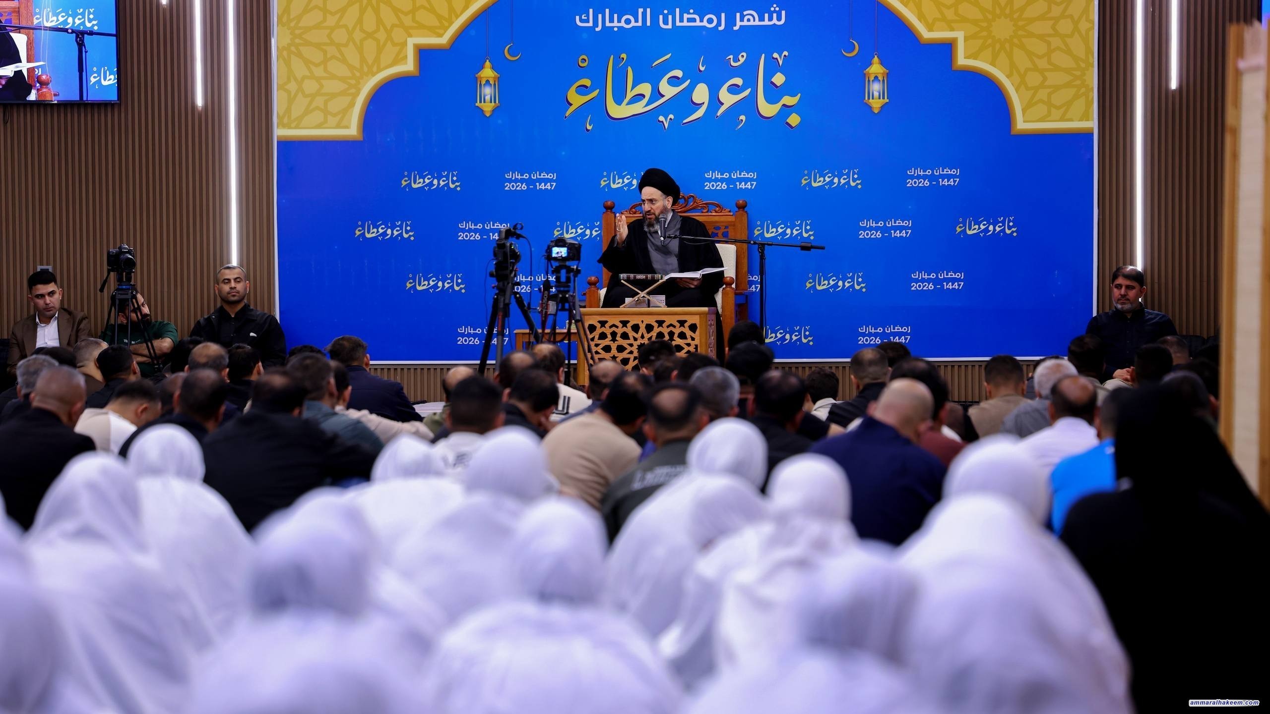 السيد الحكيم يواصل بحثه في رسالة الحقوق مستعرضاً روايات أهل البيت حول “الرحمة” كأثرٍ من آثار الصلاة