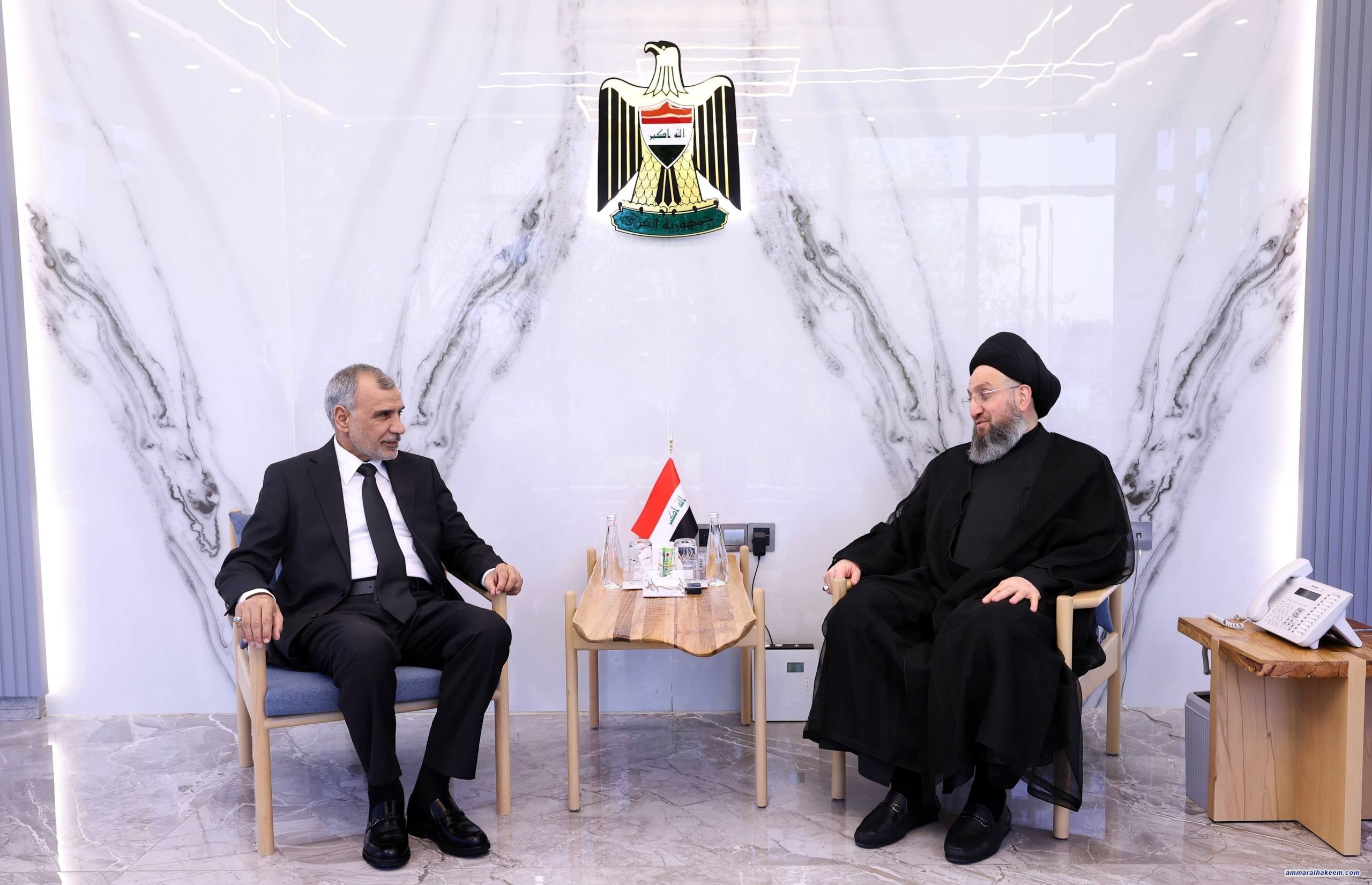 السيد الحكيم يؤكد أهمية الإصلاح المالي وتكامل المؤسسات الاقتصادية