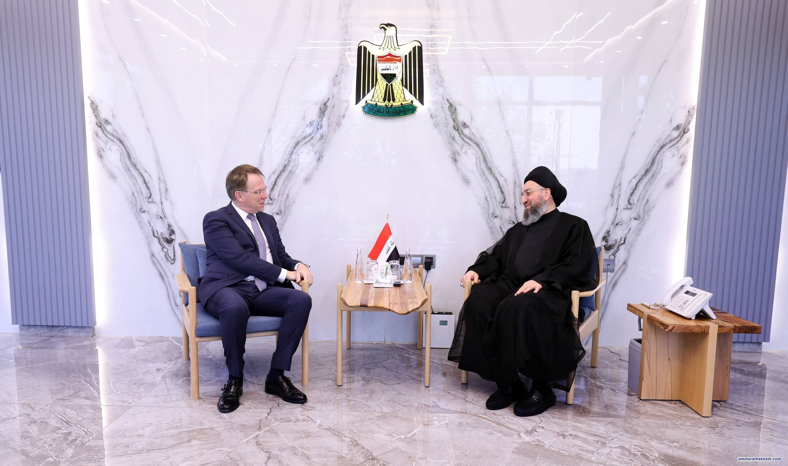 السيد الحكيم يدعو إلى استعادة الاستقرار الإقليمي عبر الحوار وحفظ المصالح المشتركة